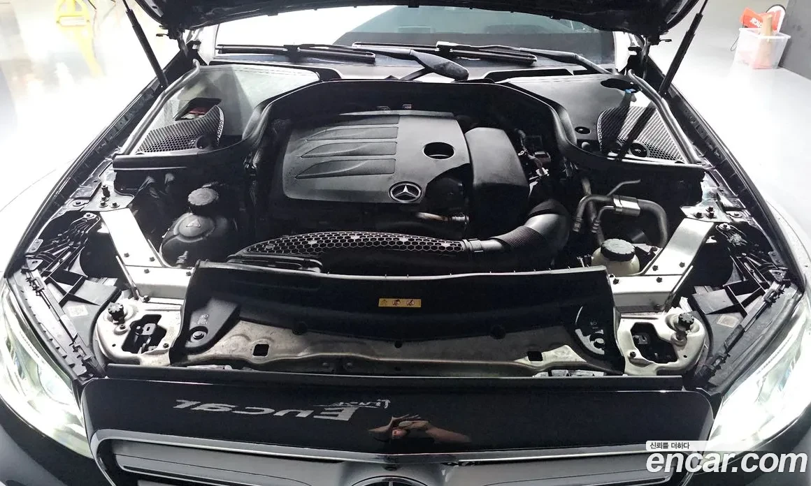 Mercedes-Benz E 350 4MATIC AMG PKG| DISTRONIC| 9G-TRONIC| BURMESTER| H, снимка 14 - Автомобили и джипове - 55062975