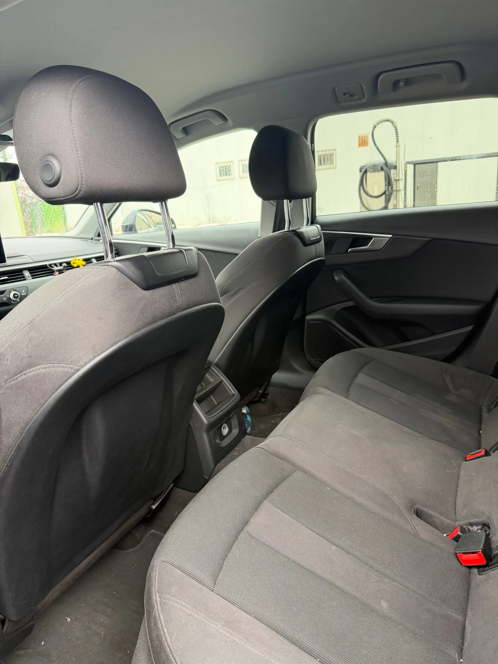 Audi A4 2.190 S Tronic, снимка 6 - Автомобили и джипове - 55491973