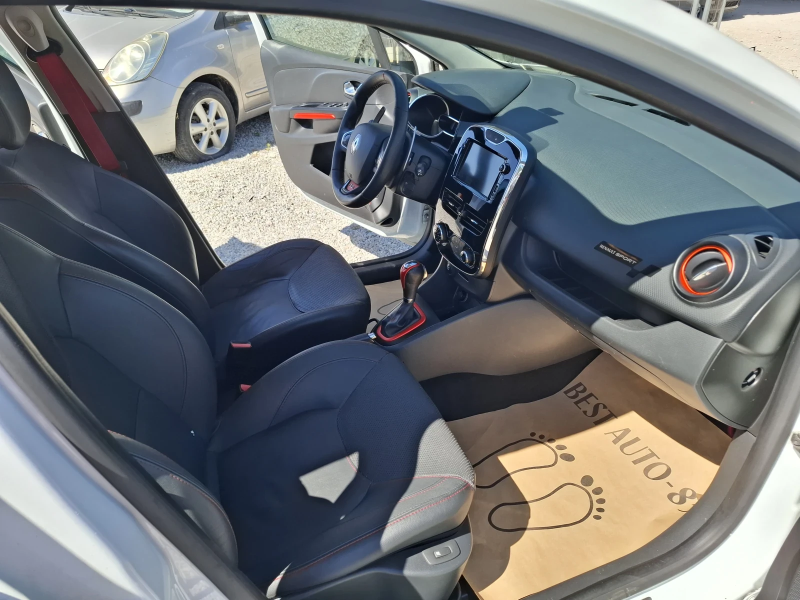 Renault Clio RS, снимка 9 - Автомобили и джипове - 55989405