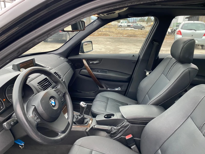 BMW X3, снимка 12 - Автомобили и джипове - 48296738