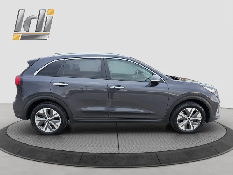 Kia Niro EXECUTIVELINE 64 KWh 204кс, снимка 7 - Автомобили и джипове - 52709078