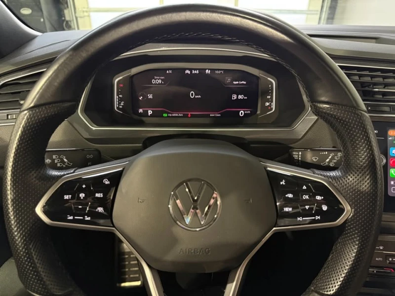 VW Tiguan * * R-Line Black Edition* * CARFAX* * АВТО КРЕДИТ*, снимка 12 - Автомобили и джипове - 53168087