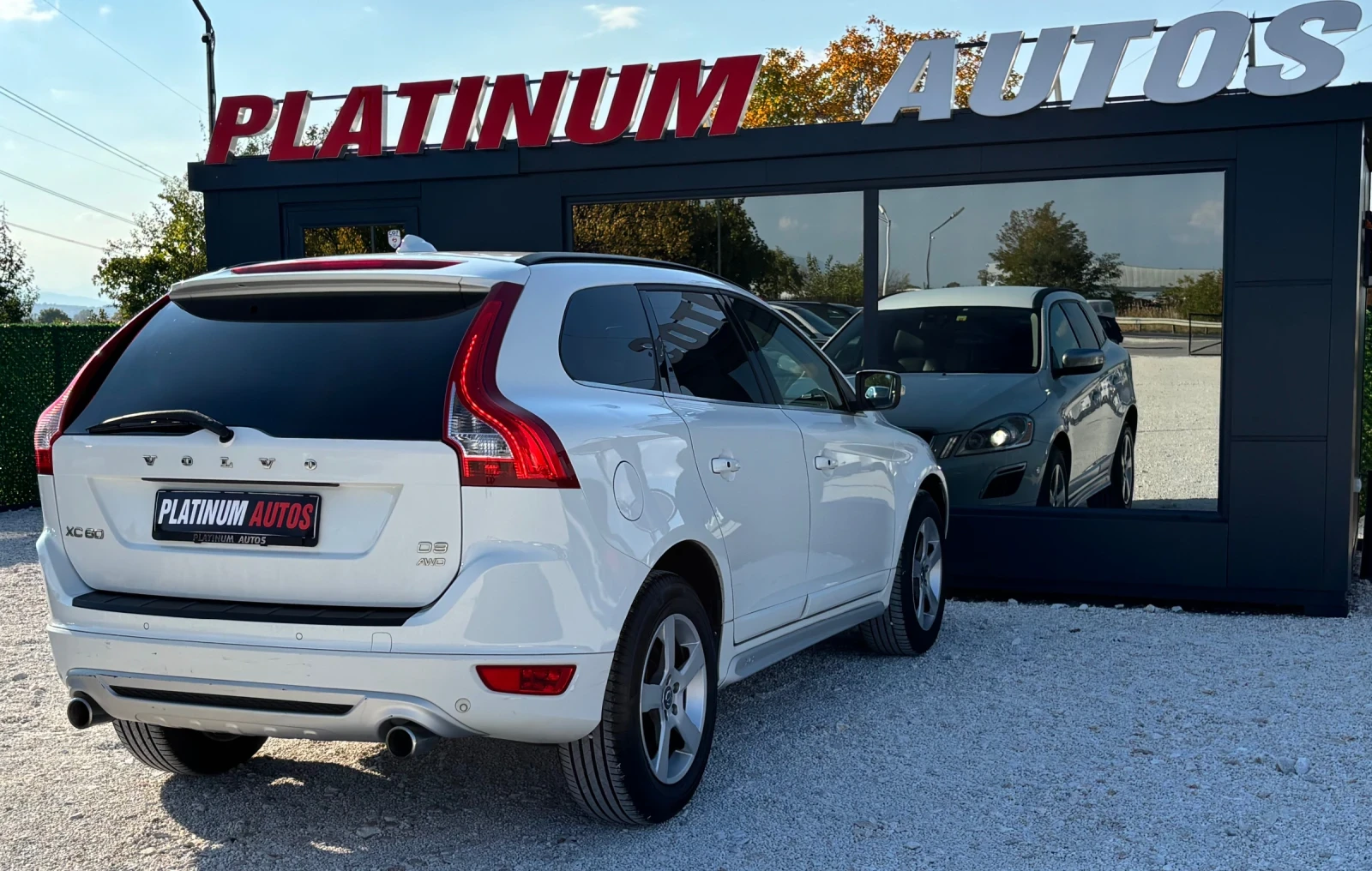 Volvo XC60 2.4D/4X4/R DESIGN//  | Mobile.bg   11