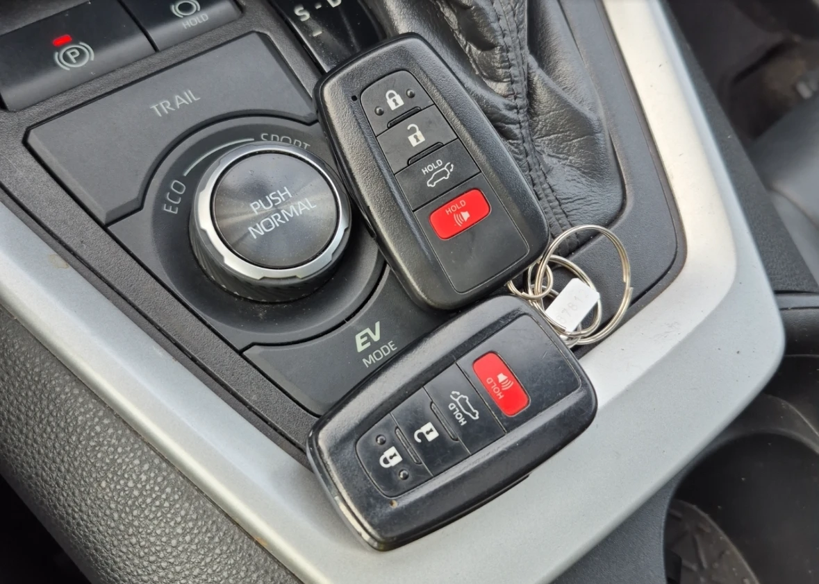 Toyota Rav4 HYBRID XSE | Mobile.bg   6