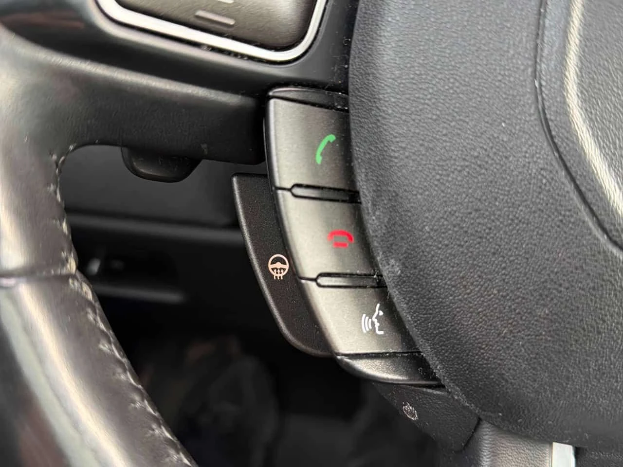 Land Rover Range Rover Evoque * SE * CARFAX * ЦЕНА ДО БГ, снимка 17 - Автомобили и джипове - 54114999