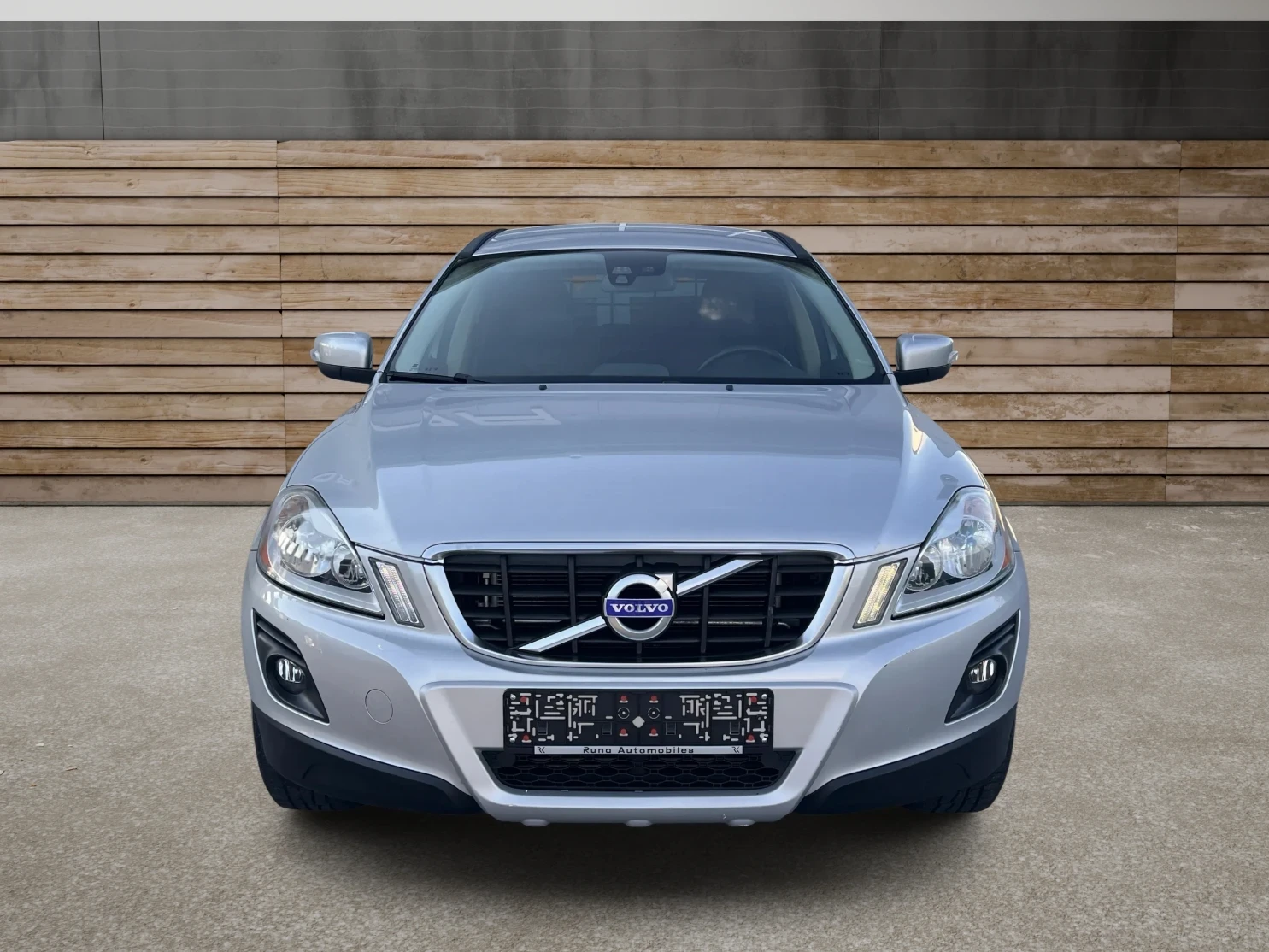 Volvo XC60 2.4d D4 AWD 5 ЦИЛИНДЪРА, снимка 2 - Автомобили и джипове - 54307792