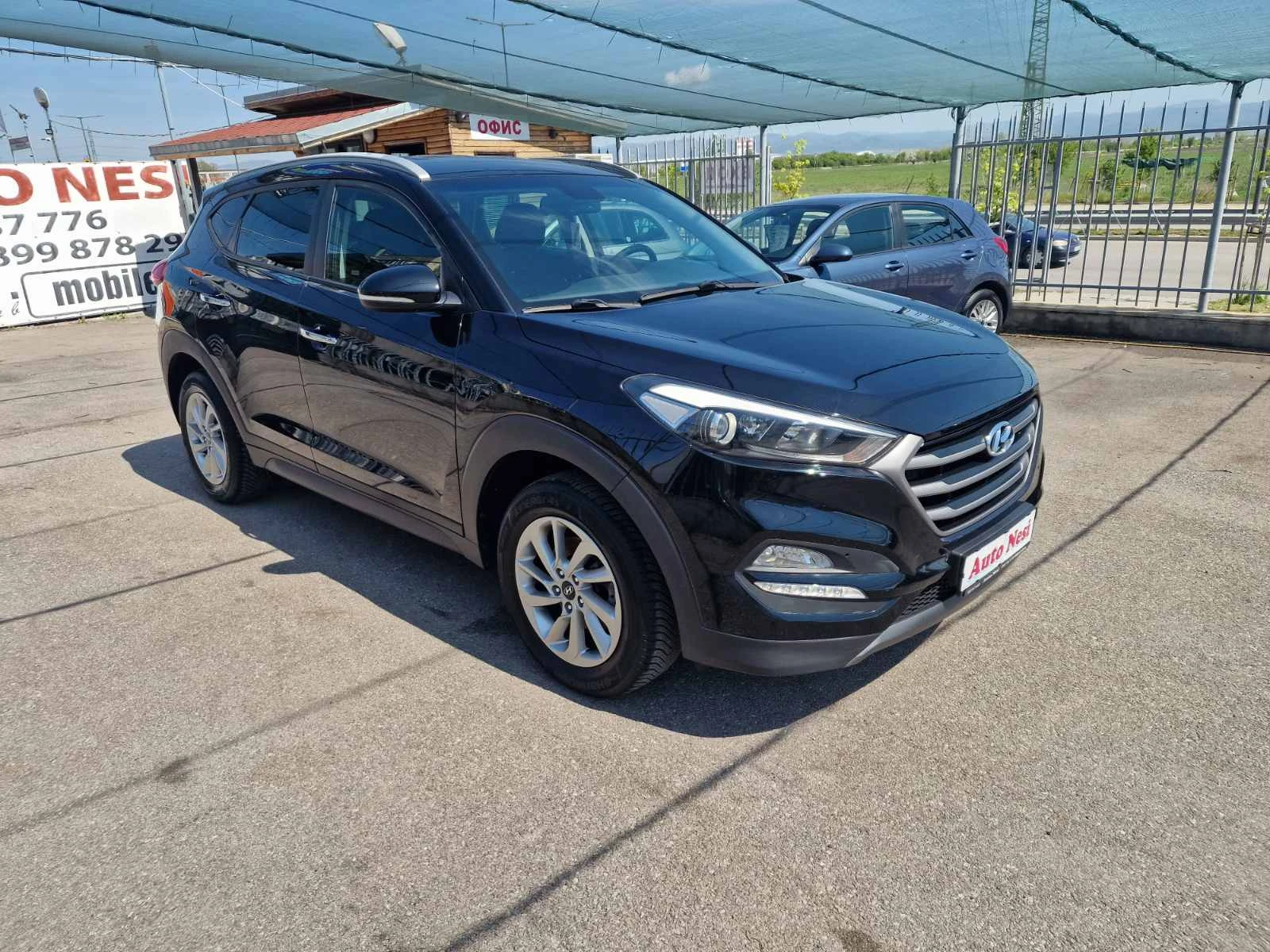 Hyundai Tucson 1.6БЕНЗИН-EU6-СЕРВИЗНА ИСТОРИЯ, снимка 2 - Автомобили и джипове - 54444648