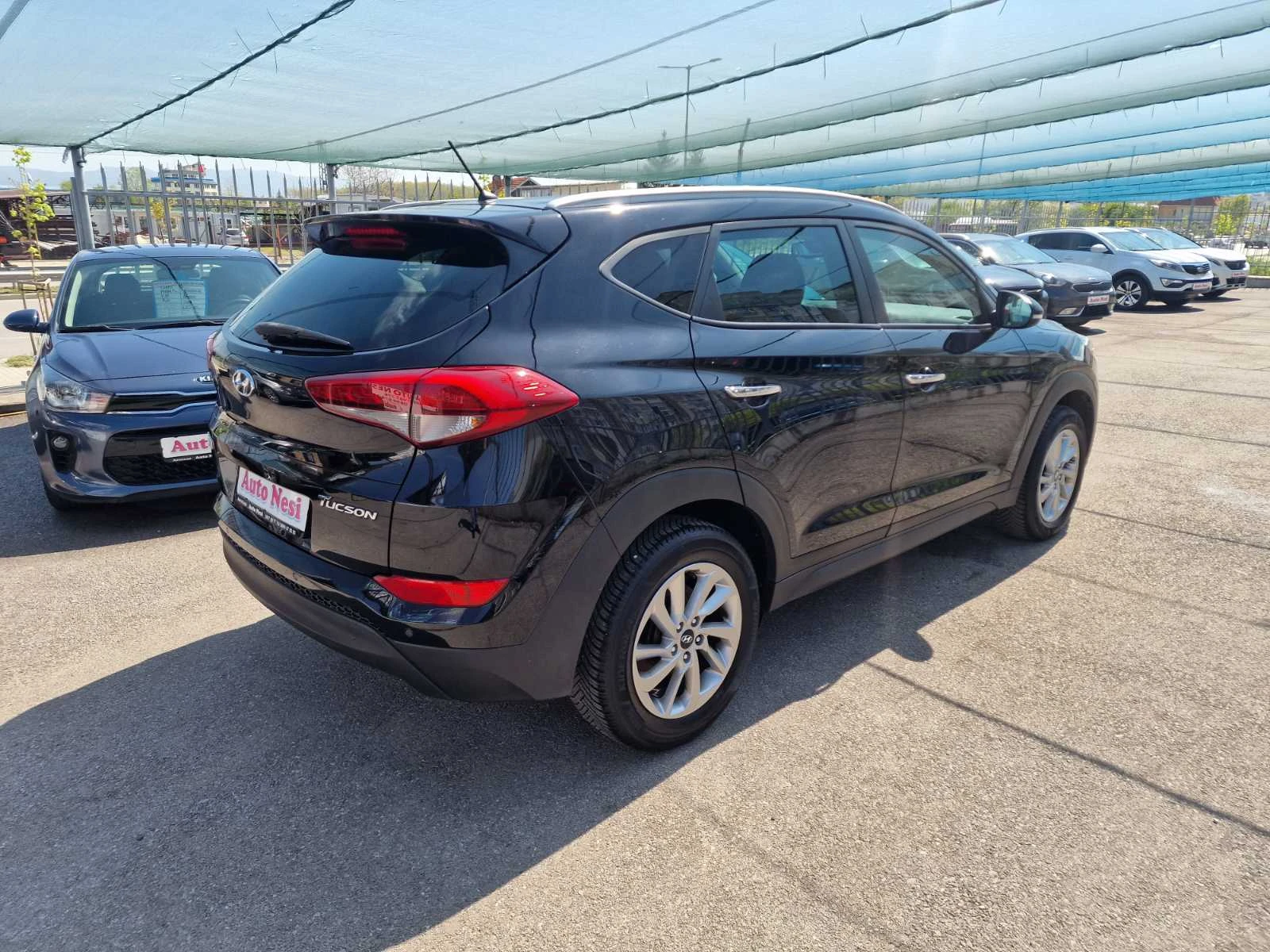Hyundai Tucson 1.6БЕНЗИН-EU6-СЕРВИЗНА ИСТОРИЯ, снимка 3 - Автомобили и джипове - 54444648