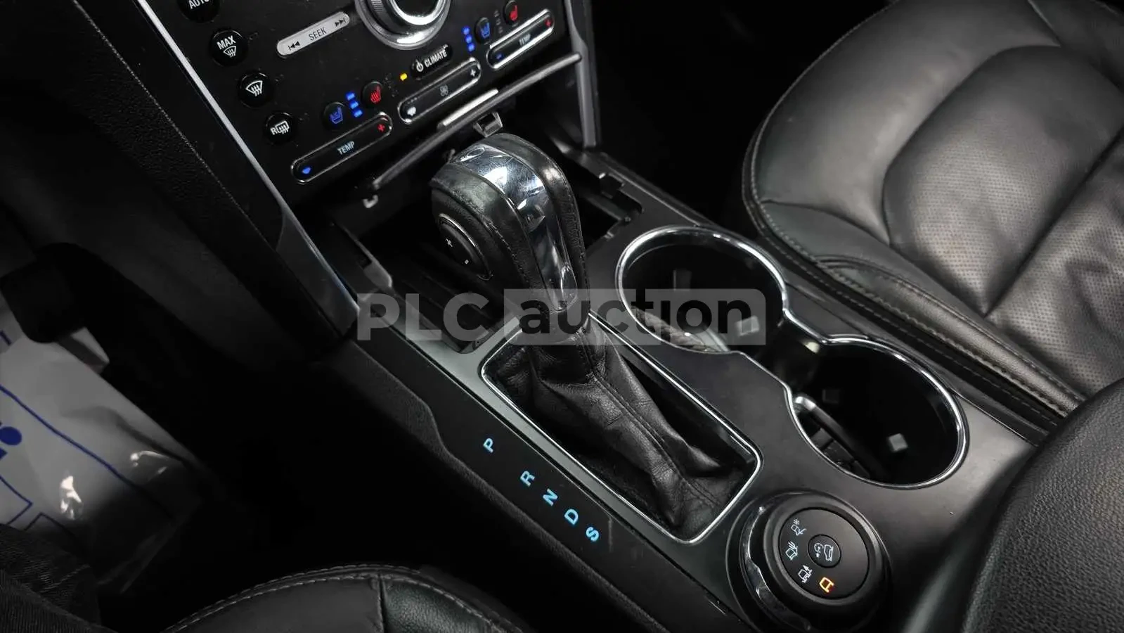 Ford Explorer, снимка 9 - Автомобили и джипове - 54346155