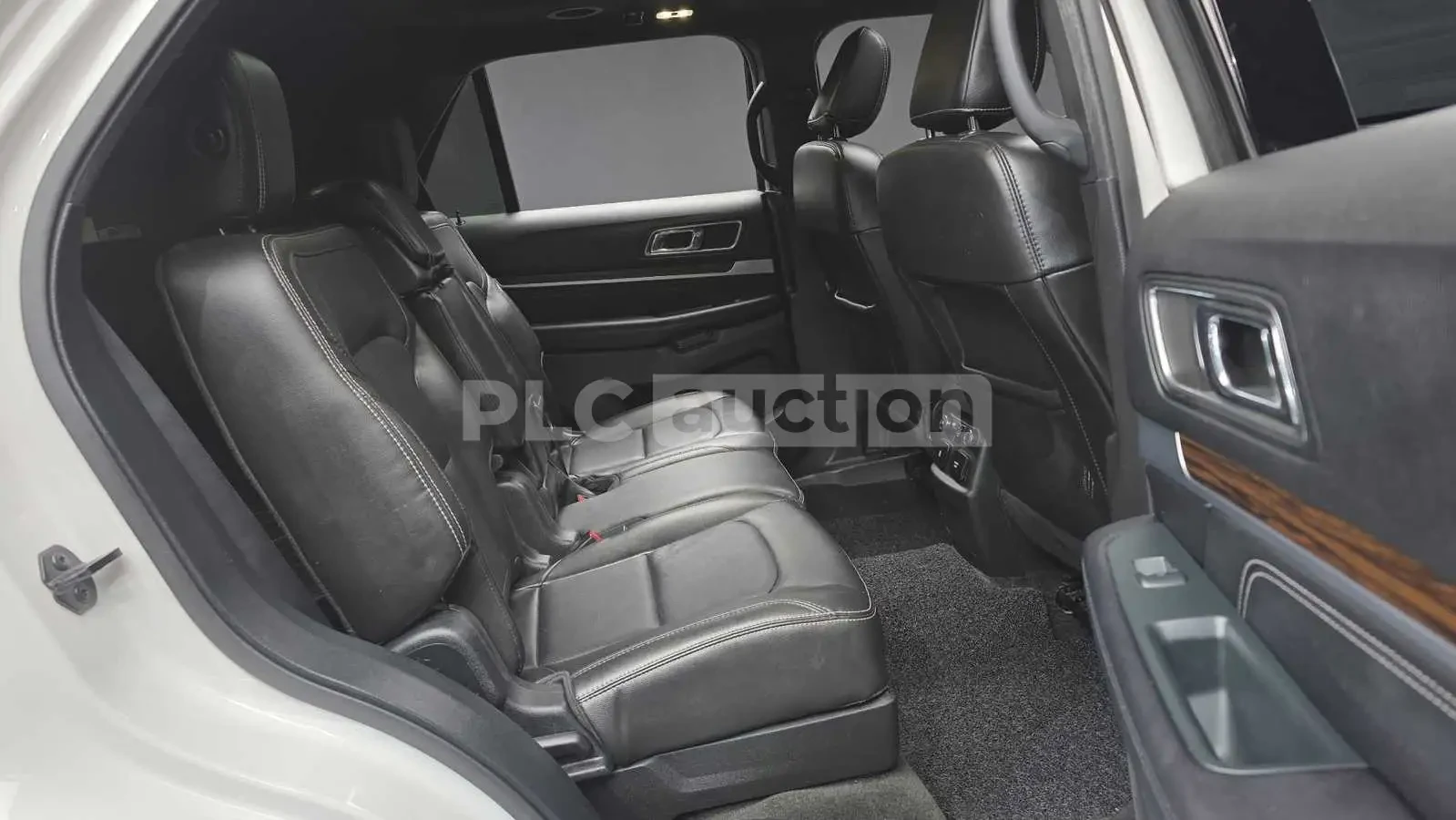 Ford Explorer, снимка 12 - Автомобили и джипове - 54346155