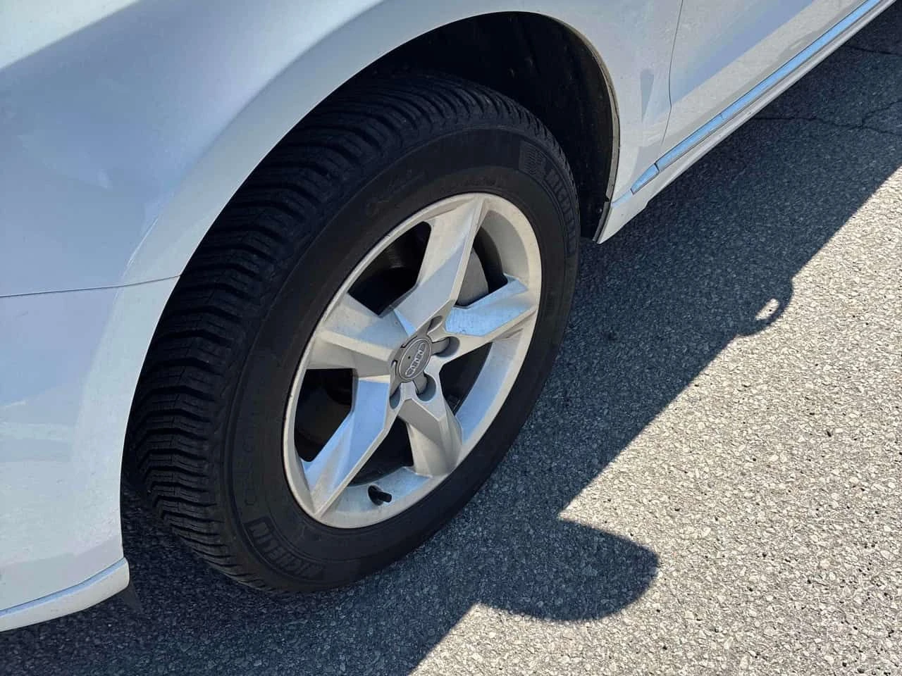 Audi Q5 * 3.0L TDI Progressiv * CARFAX * 3 КЛЮЧА * КЛИПОВЕ, снимка 7 - Автомобили и джипове - 54497216