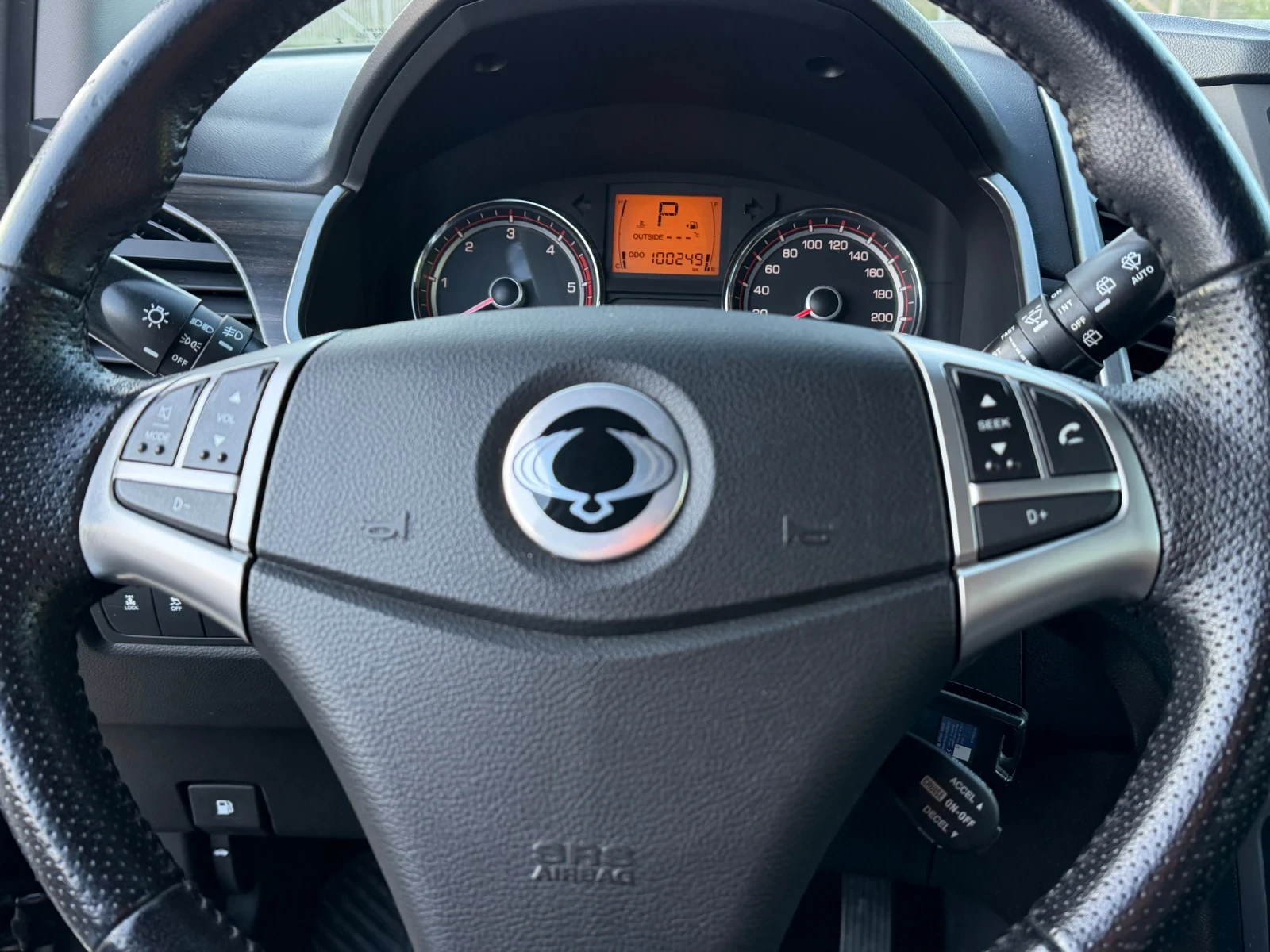 SsangYong Korando 2.0Diesel/175hp/100000km/FullFull, снимка 16 - Автомобили и джипове - 54724129