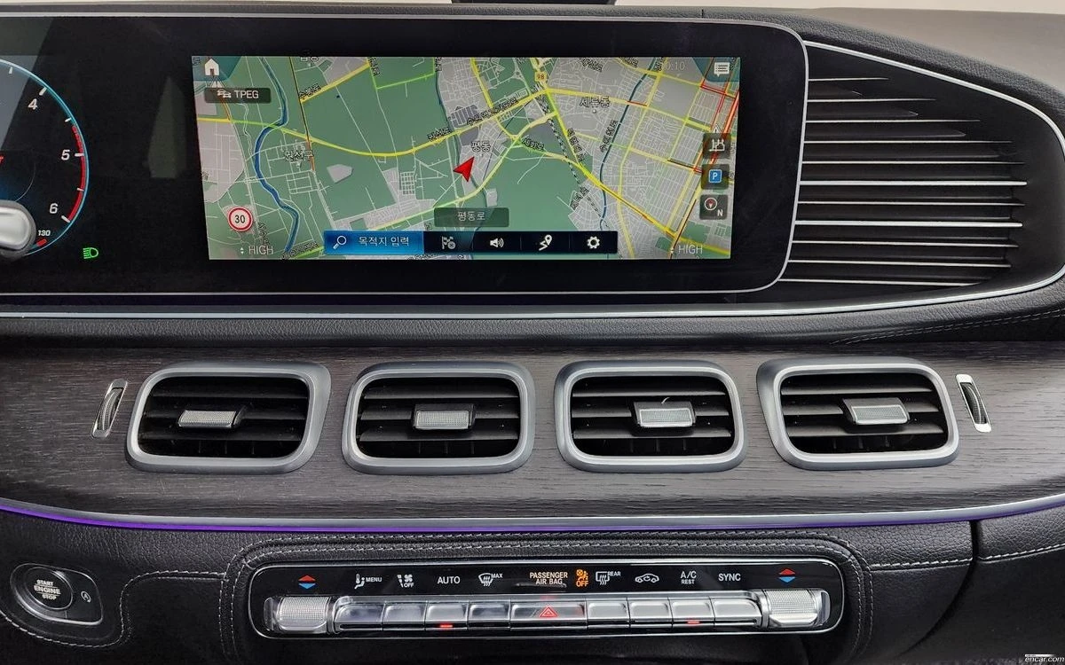 Mercedes-Benz GLS 400 D/AMG/ОБДУХВАНЕ/360 КАМЕРА/DISTRONIC/HUD/, снимка 10 - Автомобили и джипове - 55254499