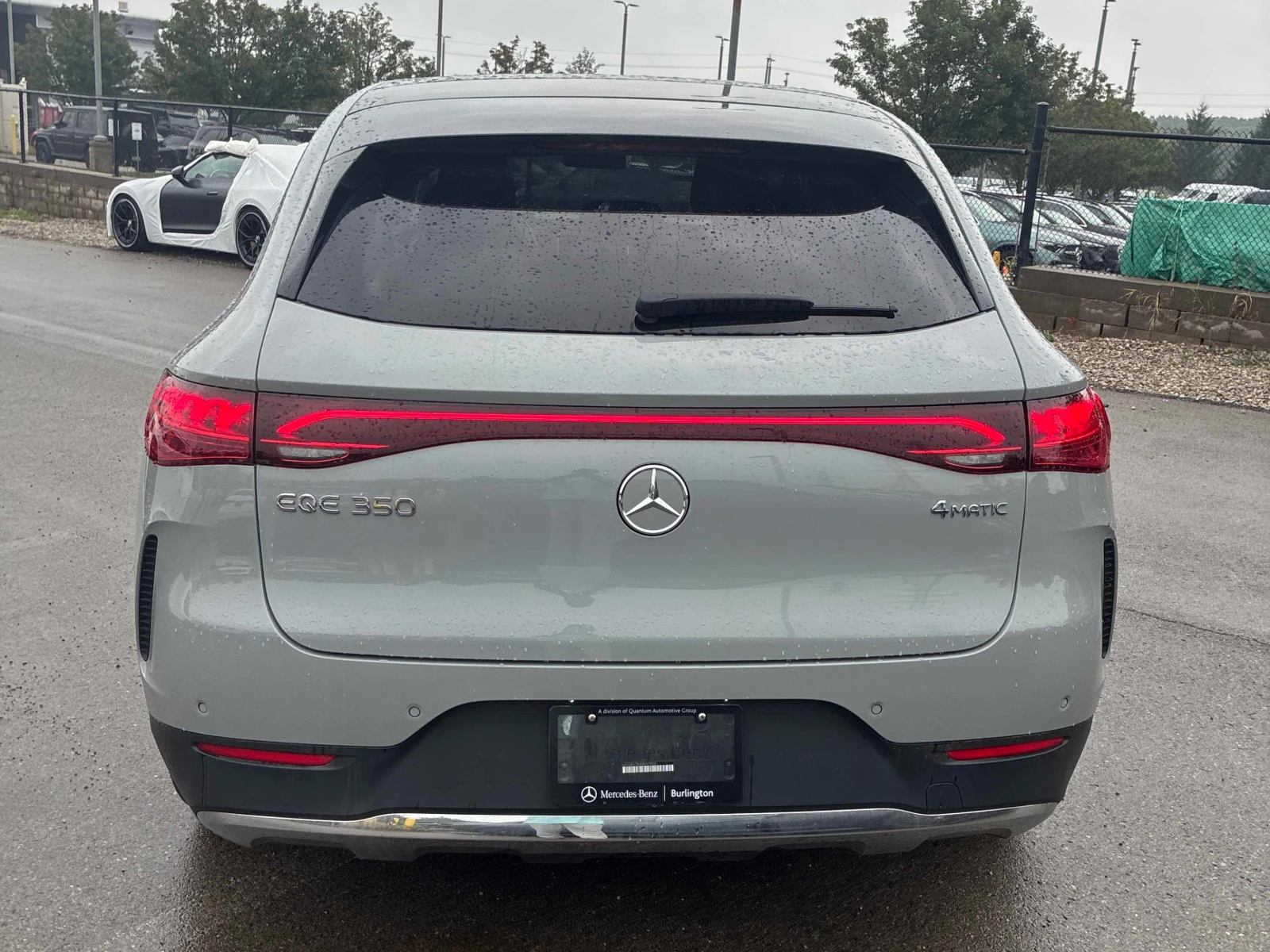 Mercedes-Benz EQE * 350 * CARFAX * ОПЦИЯ ЗА ФИНАНСИРАНЕ, снимка 4 - Автомобили и джипове - 56025133