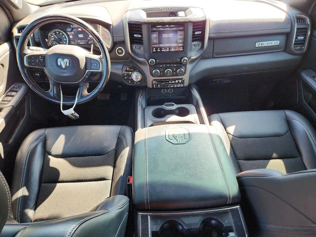 Dodge RAM 1500 5.7* AWD* REBEL* КОЖА* ПОДГРЕВ* NAVI* , снимка 8 - Автомобили и джипове - 56082066