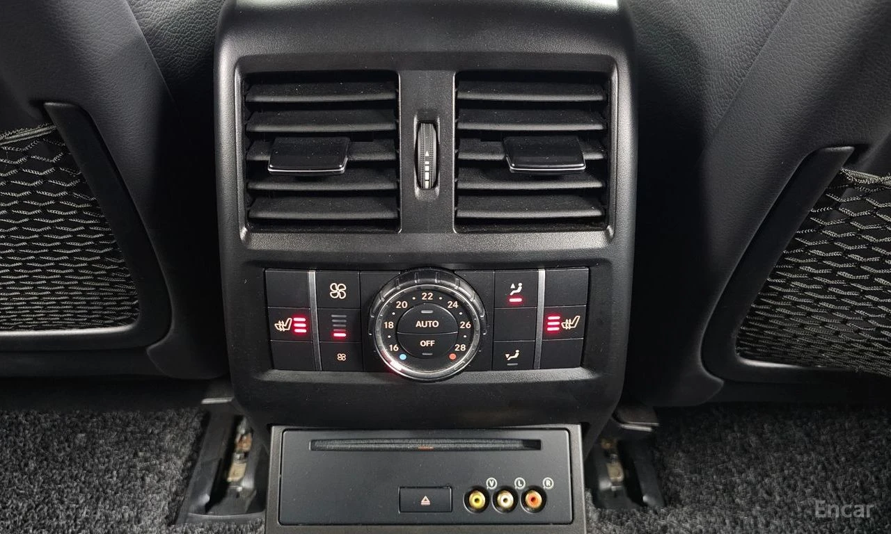 Mercedes-Benz GLE 350 COUPE* AMG* LINE* HARMON* KARDON* 360КАМЕРА* LANE*, снимка 16 - Автомобили и джипове - 56120541