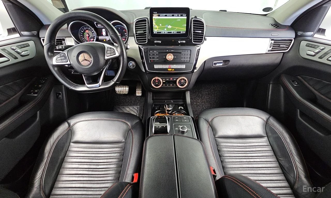 Mercedes-Benz GLE 350 COUPE* AMG* LINE* HARMON* KARDON* 360КАМЕРА* LANE*, снимка 7 - Автомобили и джипове - 56120541