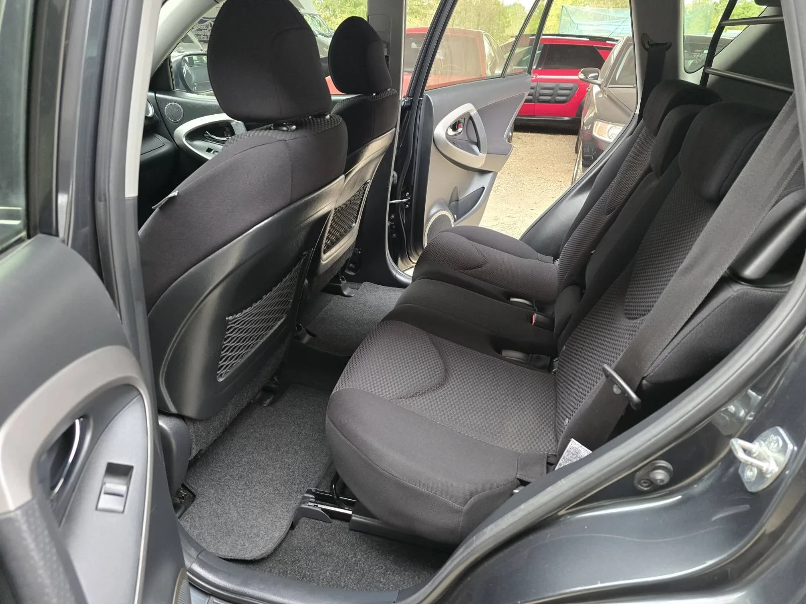 Toyota Rav4 2.2 D-4D (136 �.�.) 4x4 | N1| ������ | Mobile.bg � ����������� 8