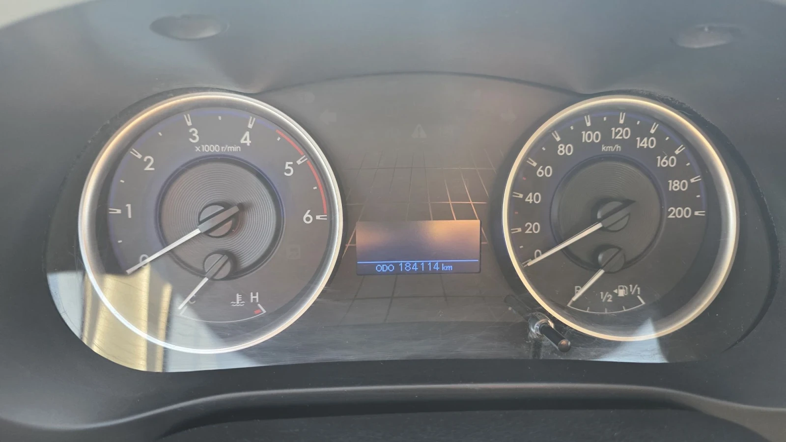 Toyota Hilux 2.4 D-4D 4X4 EURO 6 B | Mobile.bg � ����������� 9