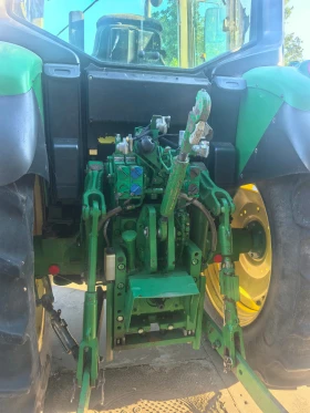 Трактор John Deere 6330, снимка 8