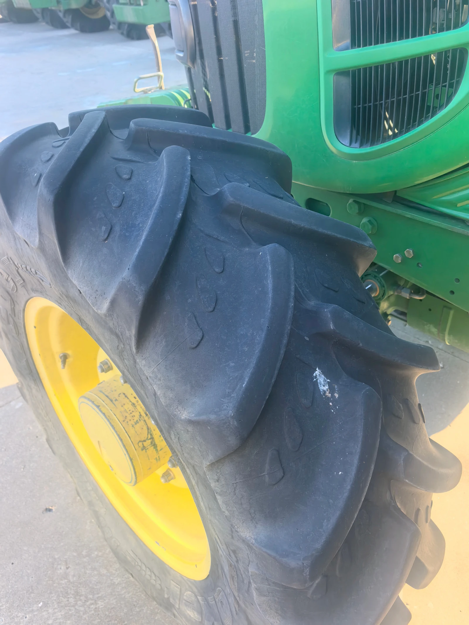 Трактор John Deere 6330, снимка 5 - Селскостопанска техника - 55512664