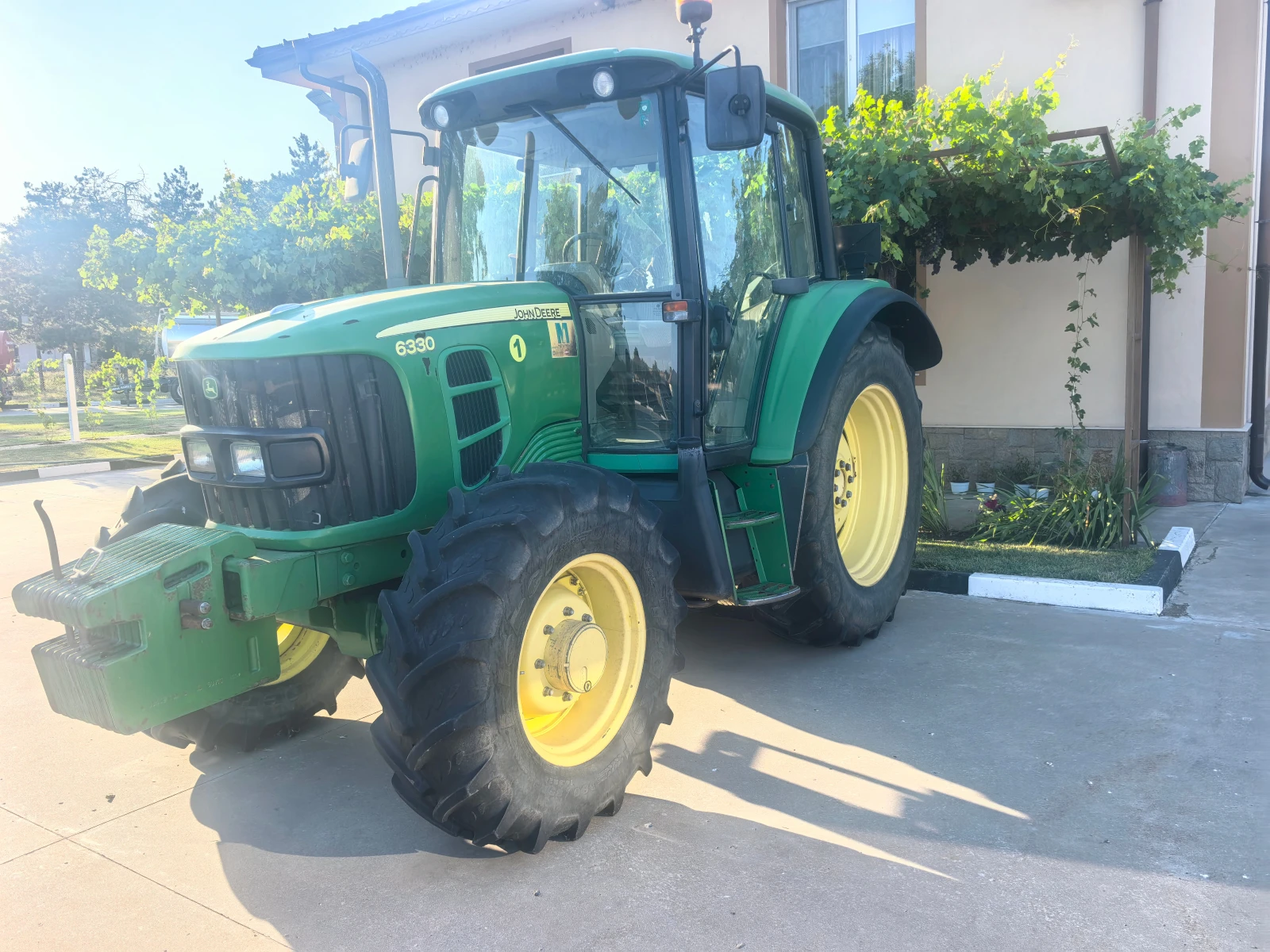 Трактор John Deere 6330, снимка 3 - Селскостопанска техника - 55512664