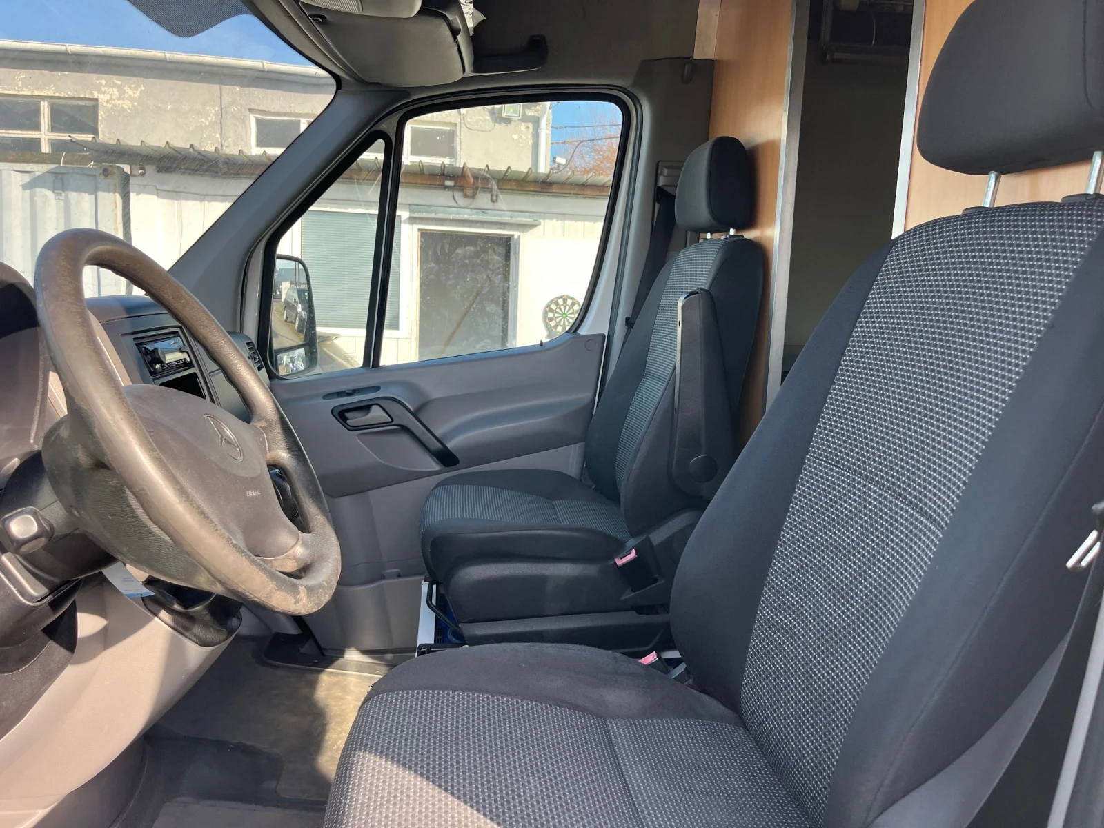 Кемпер Mercedes-Benz Sprinter 210 CDI, снимка 9 - Каравани и кемпери - 54233301