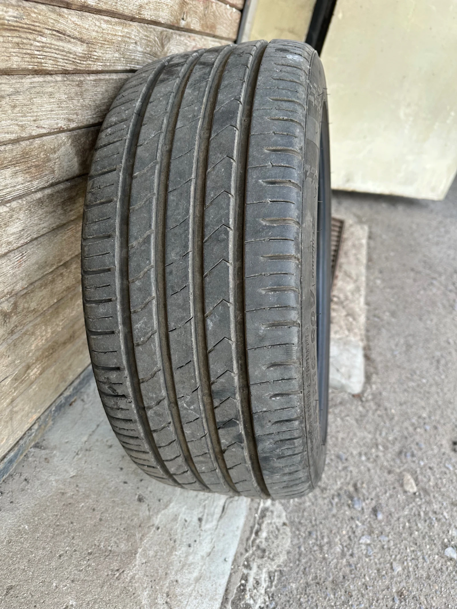 Гуми Летни 215/45R16, снимка 7 - Гуми и джанти - 54180490