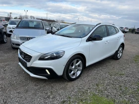 Volvo V40 Cross Country 2.0i CH 4x4 180ks, снимка 1