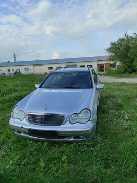 Mercedes-Benz C 220, снимка 1 - Автомобили и джипове - 45248461