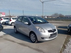 Toyota Yaris 1.0 климатик , снимка 3