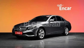 ������ Mercedes-Benz E 220