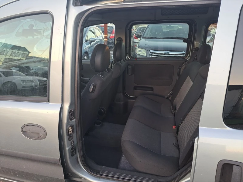 Opel Combo 1.3cdti, снимка 9 - Автомобили и джипове - 43593114