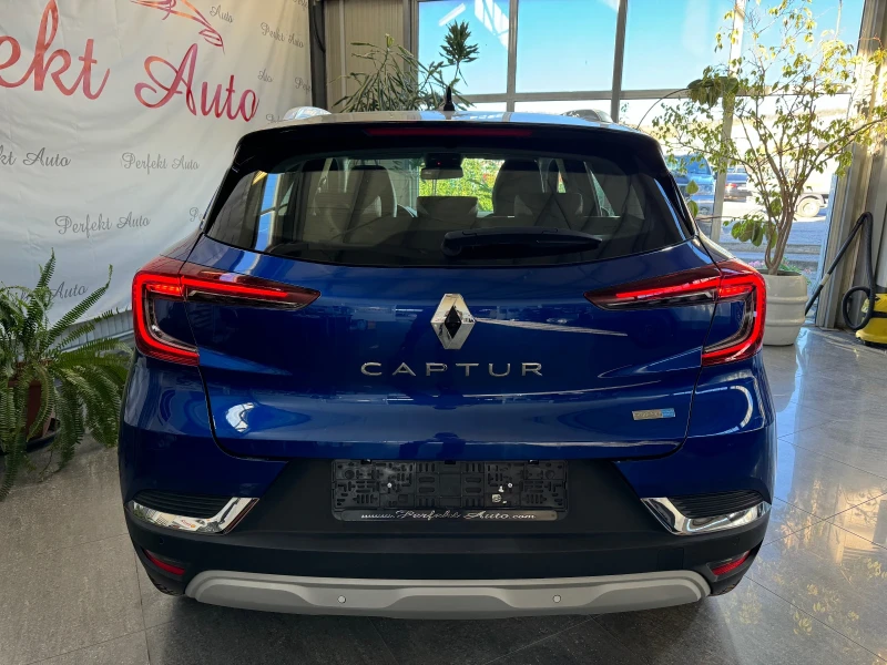 Renault Captur E-TECH PLUG-IN HYBRID, снимка 5 - Автомобили и джипове - 47933739