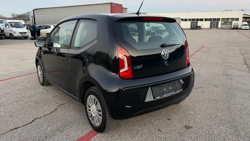 VW Up 1.0 60к.с, снимка 5 - Автомобили и джипове - 48448342