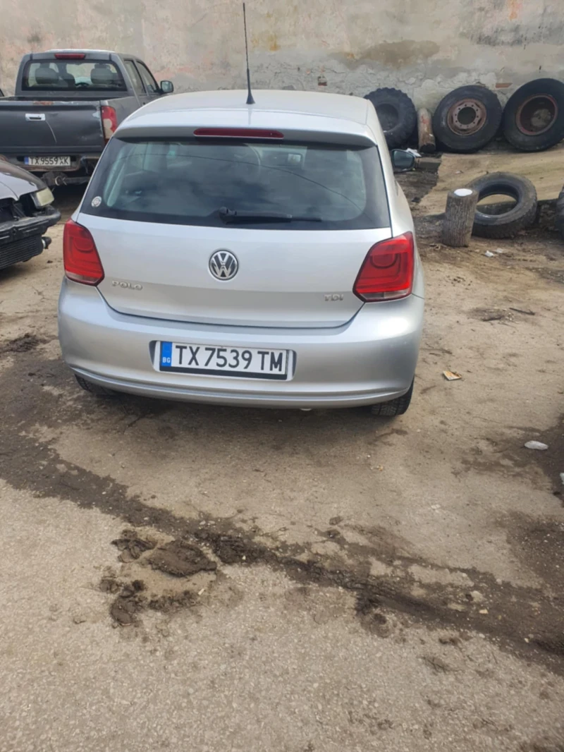 VW Polo 1.6 DIZEL, снимка 2 - Автомобили и джипове - 48854522