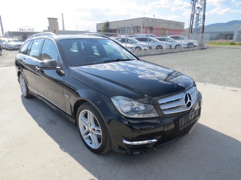 Mercedes-Benz C 180 AMG-LINE, снимка 3 - Автомобили и джипове - 50030080