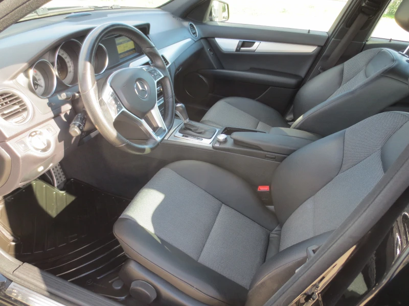 Mercedes-Benz C 180 AMG-LINE, снимка 9 - Автомобили и джипове - 50030080