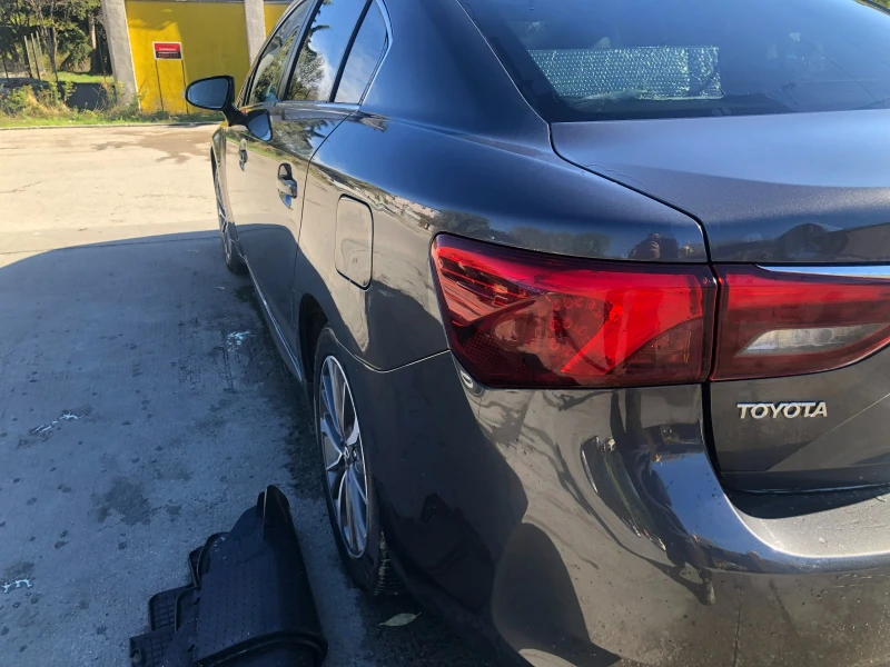 Toyota Avensis, снимка 6 - Автомобили и джипове - 52385065