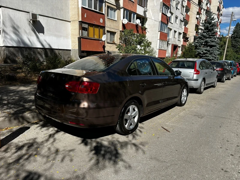 VW Jetta, снимка 3 - Автомобили и джипове - 51826710