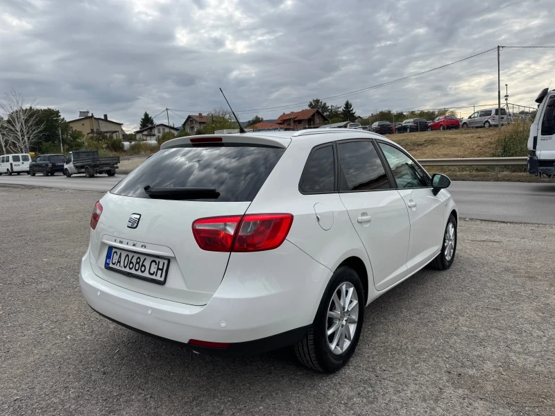 Seat Ibiza ST* 1.4 I* РЕГИСТРИРАНА* РЕАЛНИ КИЛОМЕТРИ , снимка 4 - Автомобили и джипове - 51910178