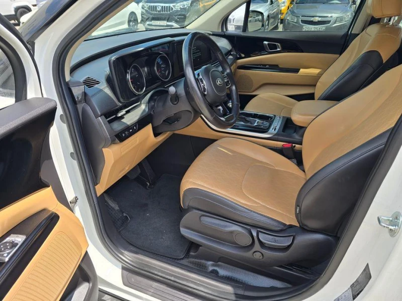 Kia Carnival, снимка 7 - Автомобили и джипове - 51957118