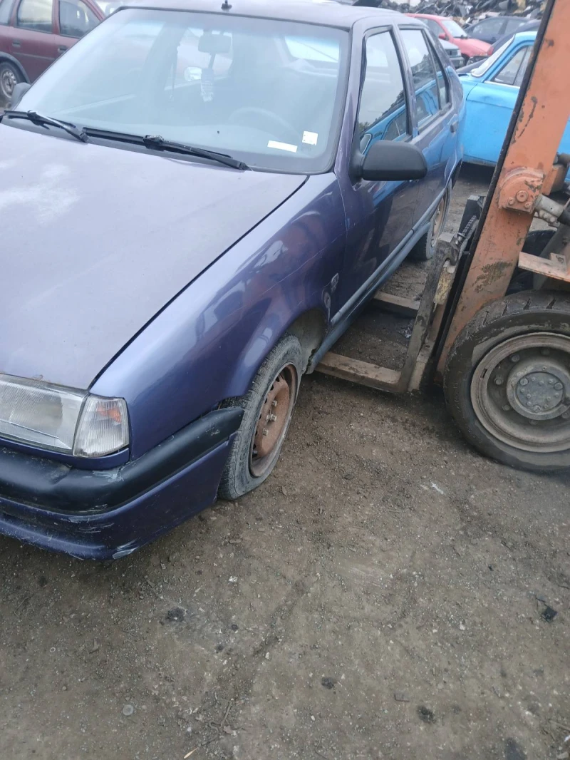 Renault 19, снимка 3 - Автомобили и джипове - 52390344
