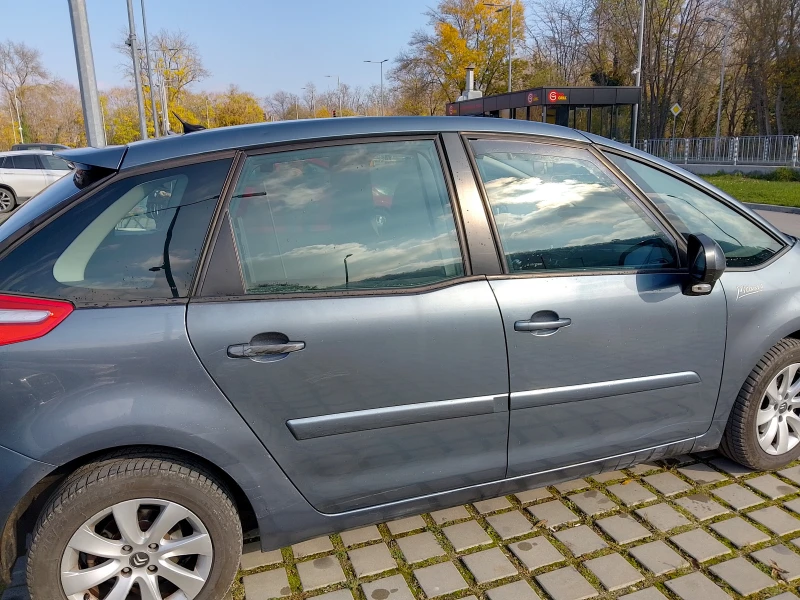 Citroen C4 Picasso, снимка 9 - Автомобили и джипове - 52429159