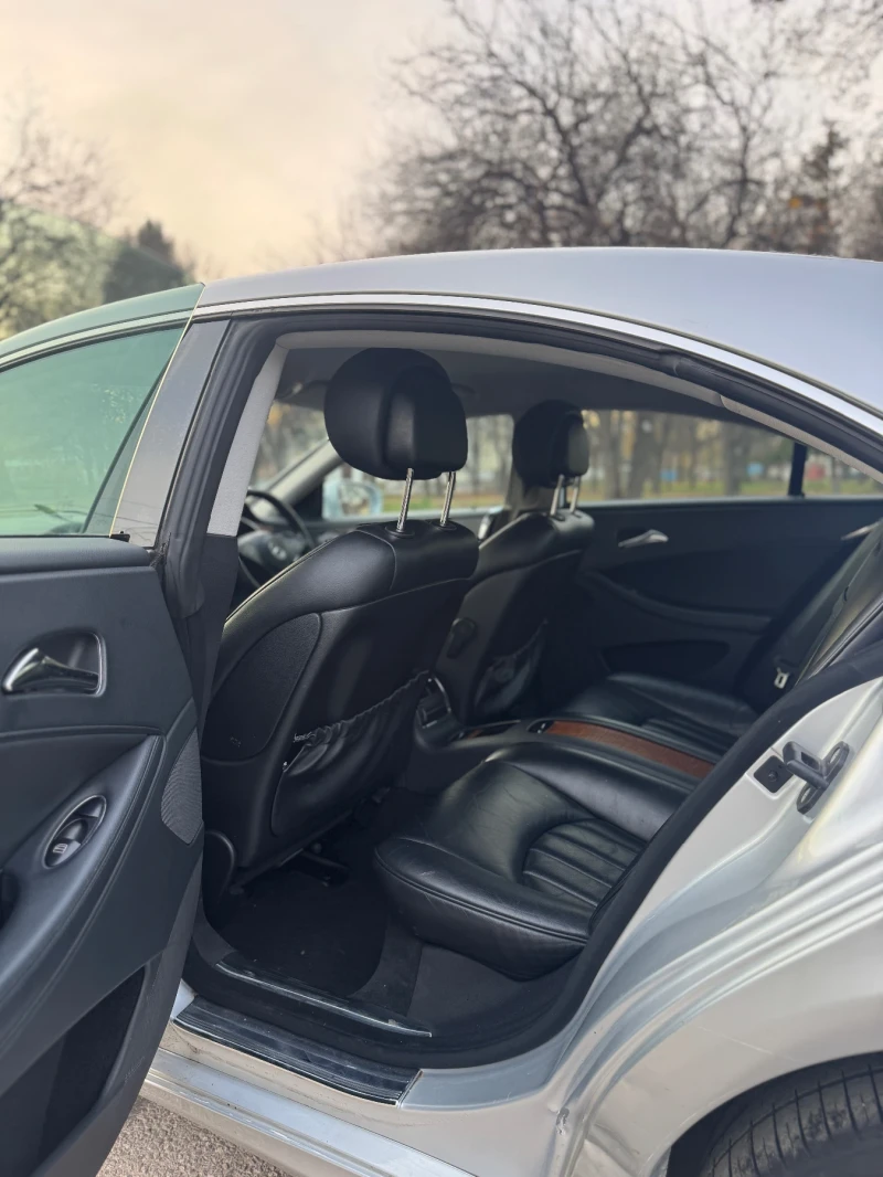 Mercedes-Benz CLS 320 320 CDI 2009, снимка 8 - Автомобили и джипове - 52629721