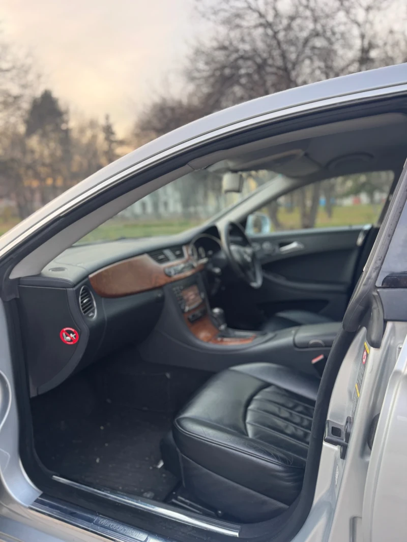 Mercedes-Benz CLS 320 320 CDI 2009, снимка 7 - Автомобили и джипове - 52629721