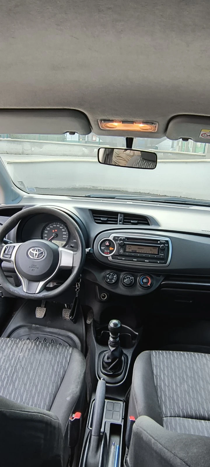 Toyota Yaris, снимка 8 - Автомобили и джипове - 49115843