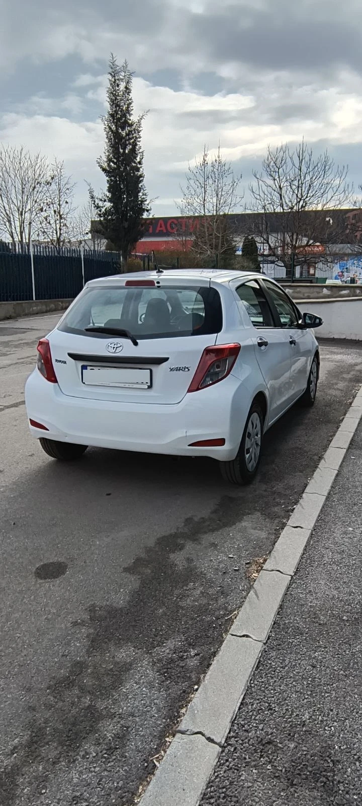 Toyota Yaris, снимка 4 - Автомобили и джипове - 49115843