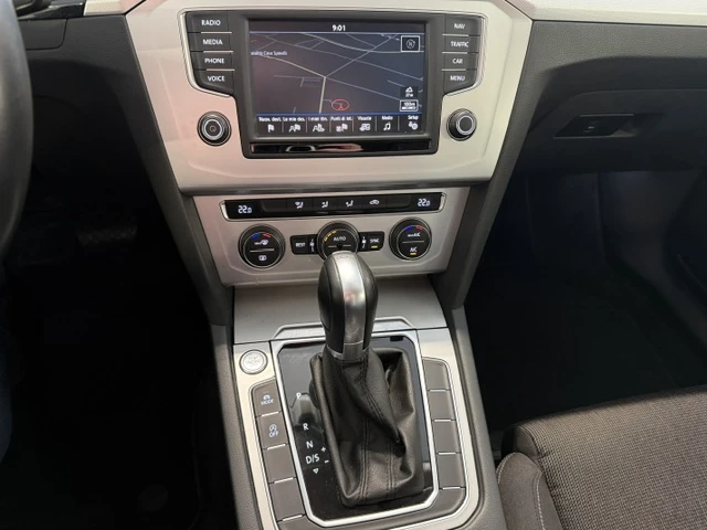VW Passat Passat VIII 2015 Variant 2.0 tdi Highline 150cv ds | Mobile.bg � ����������� 12