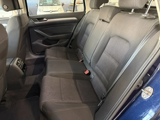 VW Passat Passat VIII 2015 Variant 2.0 tdi Highline 150cv ds | Mobile.bg � ����������� 9